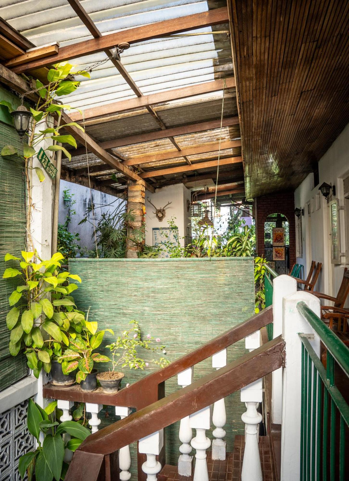 Kandy Inn Madugalle'S Family Guest House Екстериор снимка